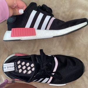 Size 9 women’s adidas shoes